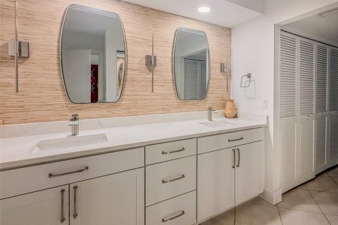 Touwnhouse à louer à Sarasota, Floride: 3 chambres, 142.6 m2 № 2405211 - photo 15