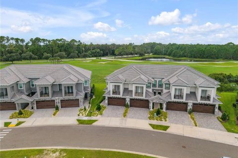 Townhouse in New Smyrna Beach, Florida 3 bedrooms, 204.66 sq.m. № 2369265