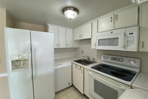 Condo in Tampa, Florida, 1 bedroom № 2209955 - photo 7