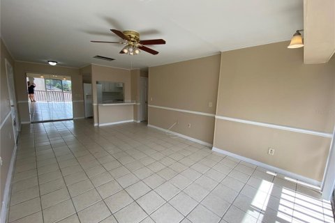 Condo in Tampa, Florida, 1 bedroom № 2209955 - photo 11