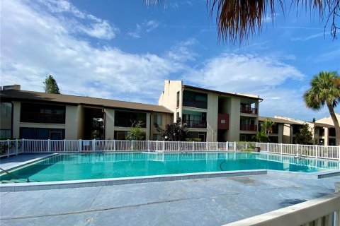 Condo in Tampa, Florida, 1 bedroom № 2209955 - photo 29
