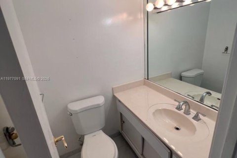 Condo in Sunny Isles Beach, Florida, 1 bedroom  № 2041580 - photo 5
