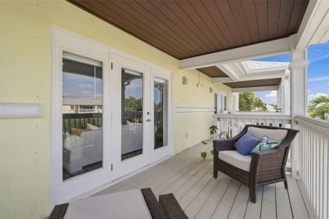 Condo in Saint Petersburg, Florida, 1 bedroom  № 2149419 - photo 24