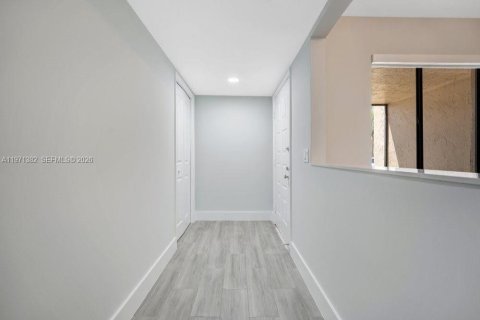 Copropriété à vendre à Weston, Floride: 2 chambres, 113.34 m2 № 2036596 - photo 6