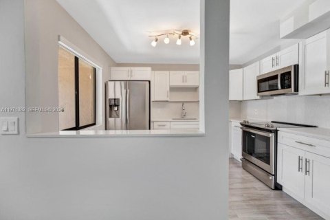 Copropriété à vendre à Weston, Floride: 2 chambres, 113.34 m2 № 2036596 - photo 7