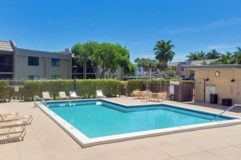 Copropriété à vendre à Weston, Floride: 2 chambres, 113.34 m2 № 2036596 - photo 24