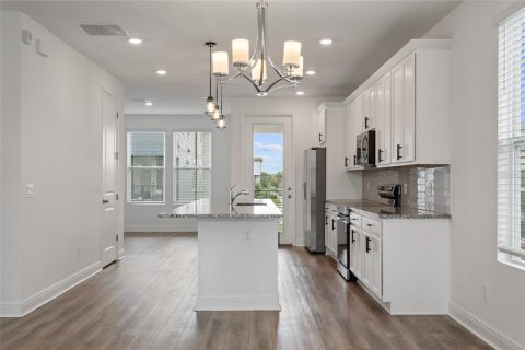 Adosado en alquiler en Orlando, Florida, 3 dormitorios, 201.32 m2 № 1918664 - foto 19