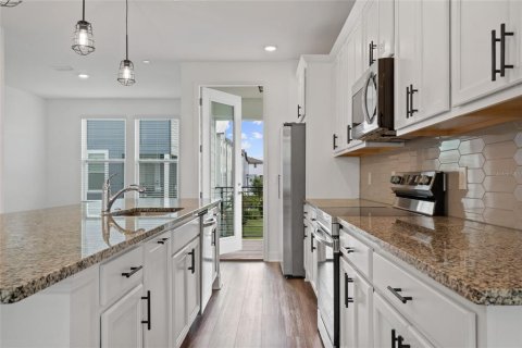 Adosado en alquiler en Orlando, Florida, 3 dormitorios, 201.32 m2 № 1918664 - foto 21