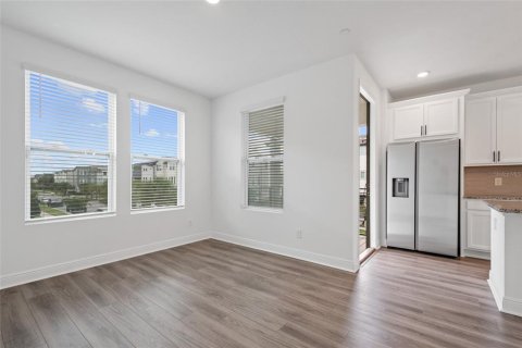 Adosado en alquiler en Orlando, Florida, 3 dormitorios, 201.32 m2 № 1918664 - foto 27