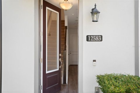 Adosado en alquiler en Orlando, Florida, 3 dormitorios, 201.32 m2 № 1918664 - foto 2