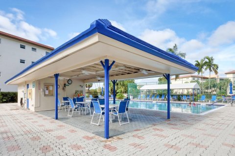 Condominio en venta en Coconut Creek, Florida, 2 dormitorios, 107.95 m2 № 1172517 - foto 1