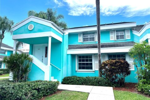 Condominio en Homestead, Florida, 2 dormitorios  № 2034340