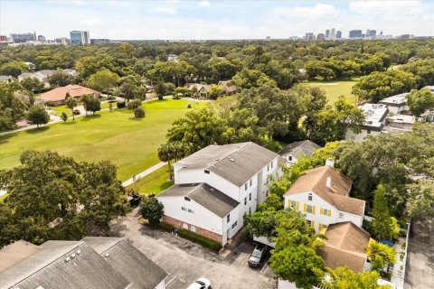 Copropriété à vendre à Orlando, Floride: 2 chambres, 90.12 m2 № 2111621 - photo 28