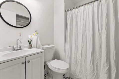 Copropriété à vendre à Orlando, Floride: 2 chambres, 90.12 m2 № 2111621 - photo 15