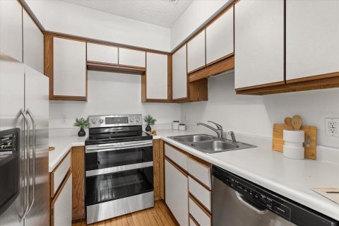 Copropriété à vendre à Orlando, Floride: 2 chambres, 90.12 m2 № 2111621 - photo 11