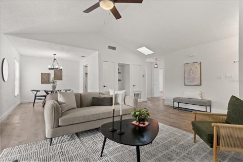 Copropriété à vendre à Orlando, Floride: 2 chambres, 90.12 m2 № 2111621 - photo 8