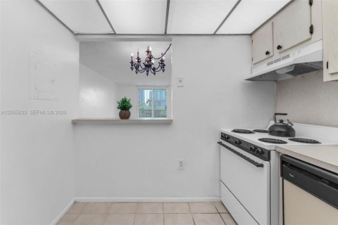 Condominio en venta en North Miami Beach, Florida, 1 dormitorio, 66.89 m2 № 2168436 - foto 13