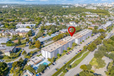 Condominio en venta en North Miami Beach, Florida, 1 dormitorio, 66.89 m2 № 2168436 - foto 26