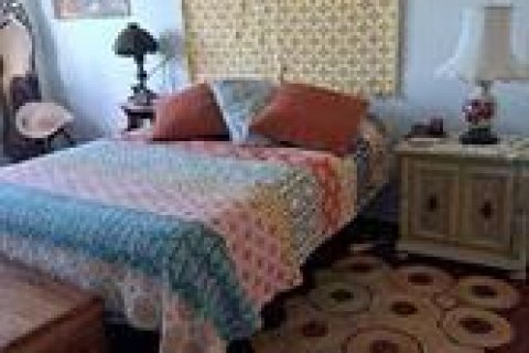 Condo in Hollywood, Florida, 2 bedrooms  № 2081656 - photo 19