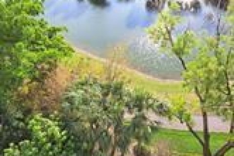 Condo in Hollywood, Florida, 2 bedrooms  № 2081656 - photo 22