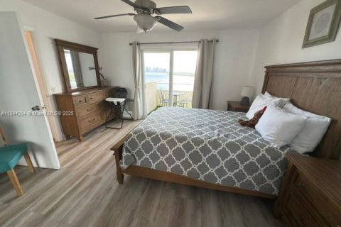 Condominio en alquiler en North Bay Village, Florida, 1 dormitorio, 60.57 m2 № 1962467 - foto 20