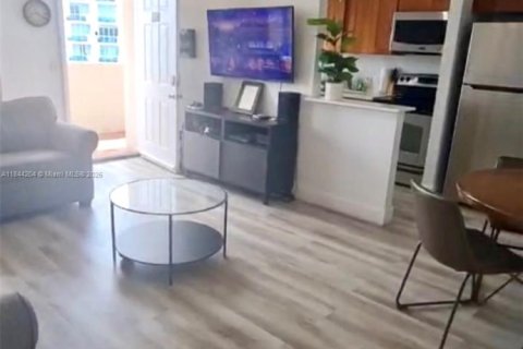 Condominio en alquiler en North Bay Village, Florida, 1 dormitorio, 60.57 m2 № 1962467 - foto 6