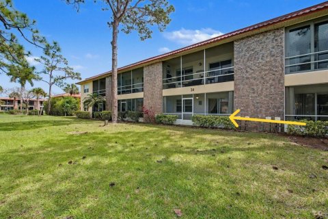 Condo in Stuart, Florida, 1 bedroom  № 2189483