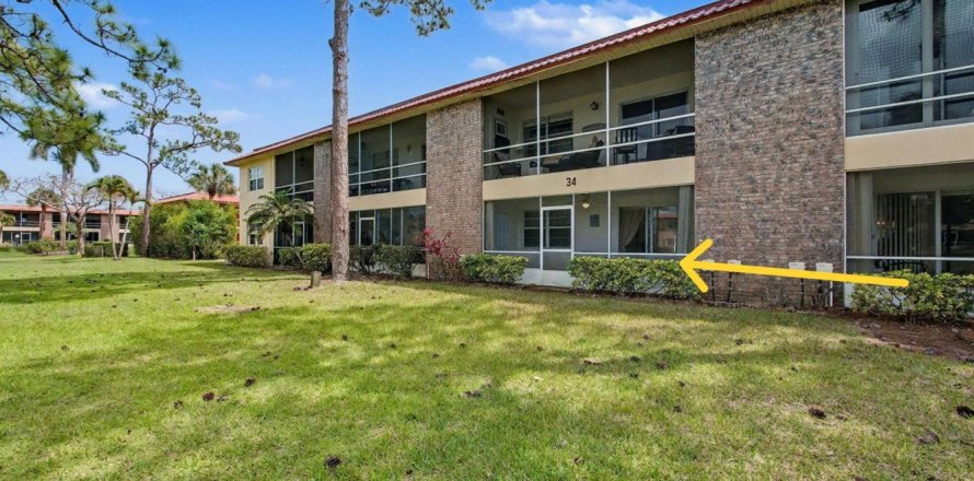 Condo in Stuart, Florida, 1 bedroom  № 2189483