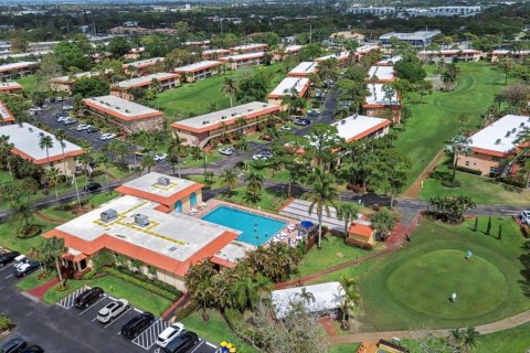 Condo in Stuart, Florida, 1 bedroom  № 2189483 - photo 24