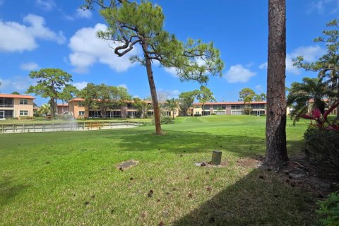 Condo in Stuart, Florida, 1 bedroom  № 2189483 - photo 18