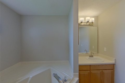 Casa en alquiler en Riverview, Florida, 3 dormitorios, 167.22 m2 № 1911020 - foto 8