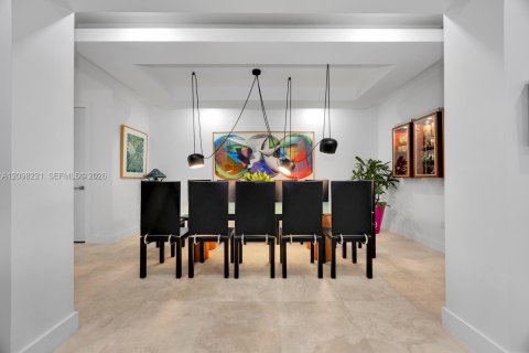 Купить кондоминиум в Корал-Гейблс, Флорида 3 спальни, 306.48м2, № 2395261 - фото 9
