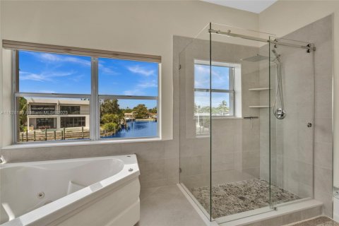 House in Wilton Manors, Florida 3 bedrooms, 262.36 sq.m. № 1799173 - photo 13