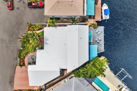 House in Wilton Manors, Florida 3 bedrooms, 262.36 sq.m. № 1799173 - photo 22