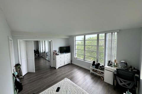 Condominio en venta en Pompano Beach, Florida, 3 dormitorios, 129.13 m2 № 2087611 - foto 3
