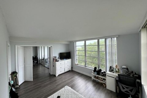 Condominio en venta en Pompano Beach, Florida, 3 dormitorios, 129.13 m2 № 2087611 - foto 16