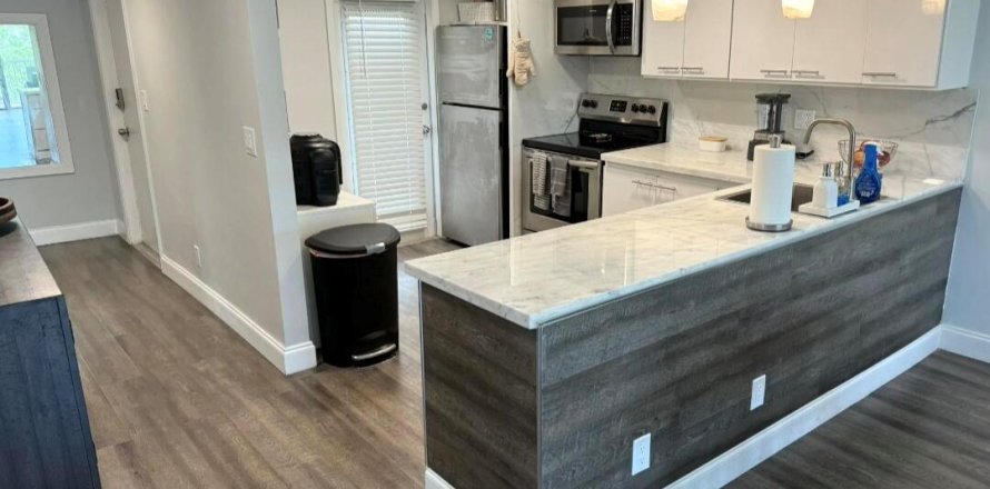 Condominio en Pompano Beach, Florida, 3 dormitorios № 2087611