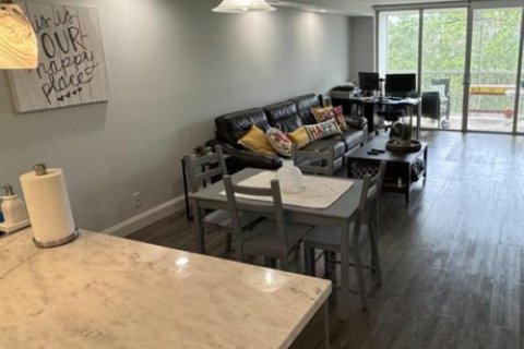 Condominio en venta en Pompano Beach, Florida, 3 dormitorios, 129.13 m2 № 2087611 - foto 2