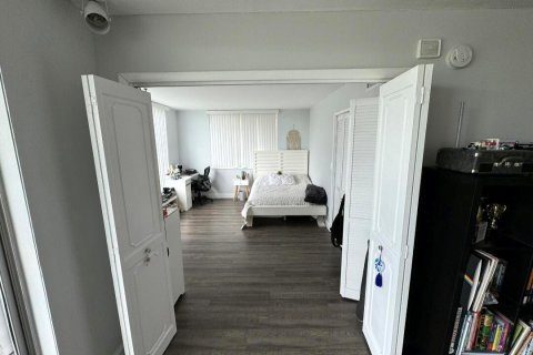 Condominio en venta en Pompano Beach, Florida, 3 dormitorios, 129.13 m2 № 2087611 - foto 14