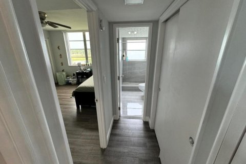 Condominio en venta en Pompano Beach, Florida, 3 dormitorios, 129.13 m2 № 2087611 - foto 20