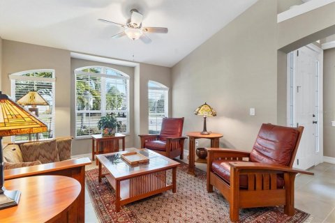 House in Bradenton, Florida 4 bedrooms, 284.1 sq.m. № 1734952 - photo 6