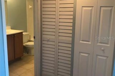 Apartment in Brandon, Florida 2 bedrooms, 75.34 sq.m. № 2218099 - photo 17