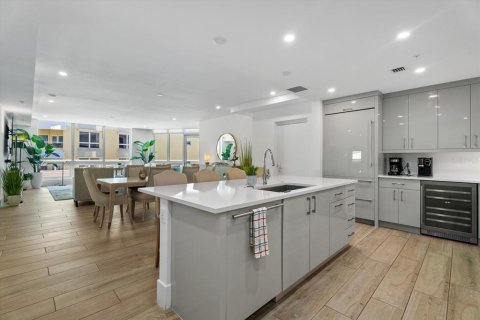 Condo in Sarasota, Florida, 4 bedrooms  № 2347211 - photo 24