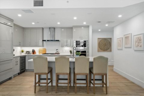Condo in Sarasota, Florida, 4 bedrooms  № 2347211 - photo 22