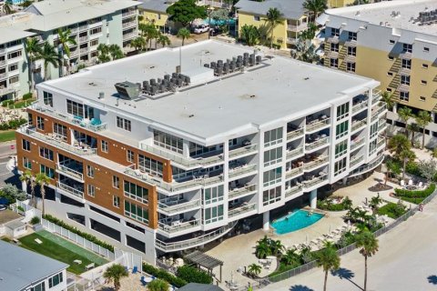 Condo in Sarasota, Florida, 4 bedrooms  № 2347211 - photo 3