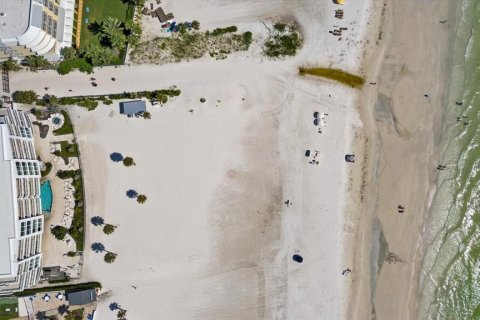 Condo in Sarasota, Florida, 4 bedrooms  № 2347211 - photo 12