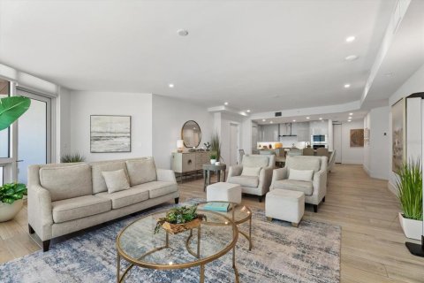 Condo in Sarasota, Florida, 4 bedrooms  № 2347211 - photo 16