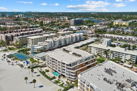 Condo in Sarasota, Florida, 4 bedrooms  № 2347211 - photo 7