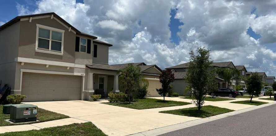 Casa en Wimauma, Florida 6 dormitorios, 240.52 m2 № 1804041