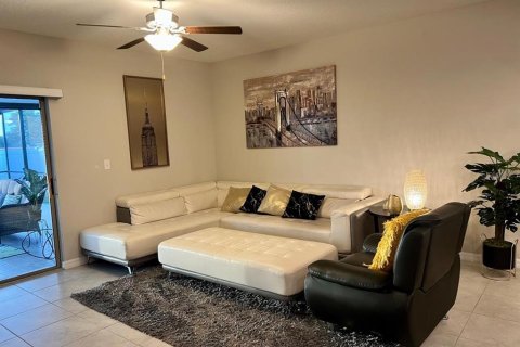 Casa en alquiler en Wimauma, Florida, 6 dormitorios, 240.52 m2 № 1804041 - foto 16